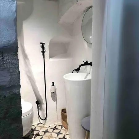 Cozy With Jacuzzi *